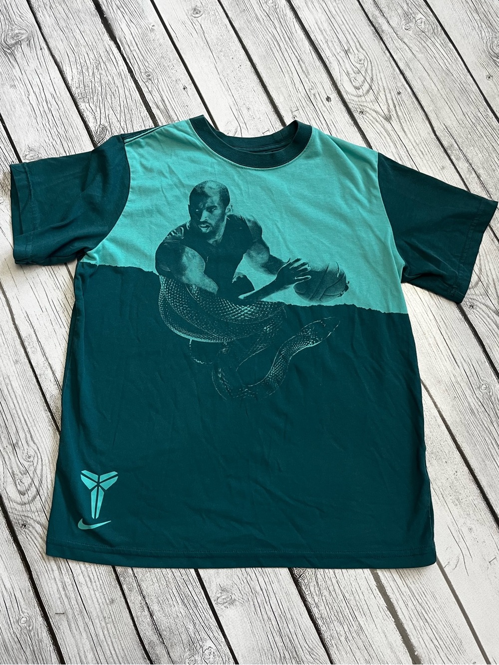 Nike Boys' Two-Tone Teal Kobe Graphic Short Sleeve Tee 10/12